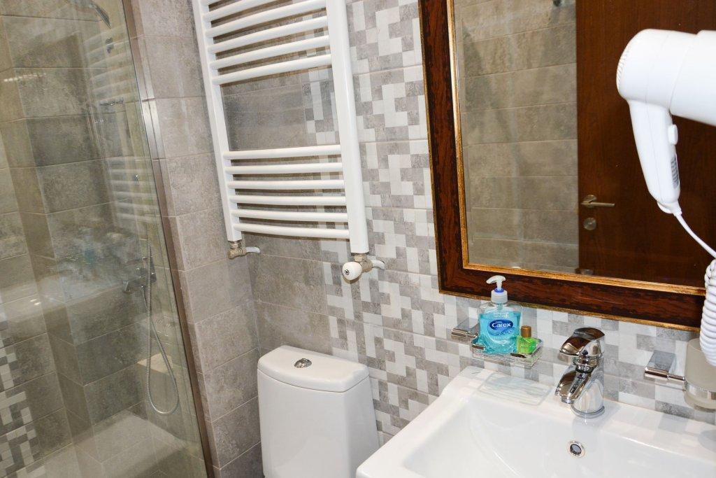 טביליסי Eleon Boutique Hotel מראה חיצוני תמונה