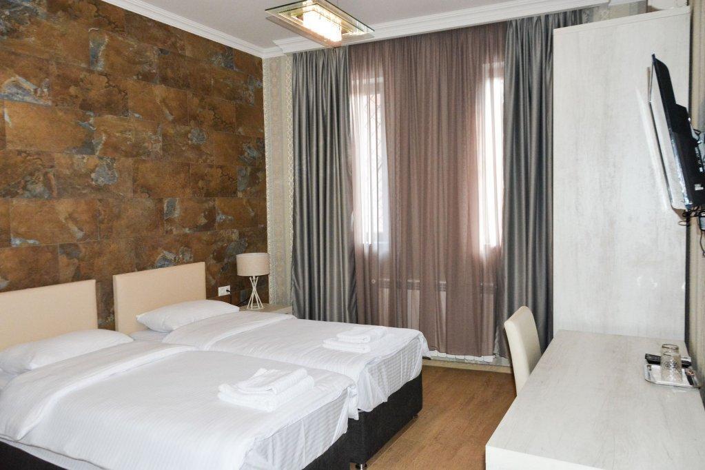 טביליסי Eleon Boutique Hotel מראה חיצוני תמונה