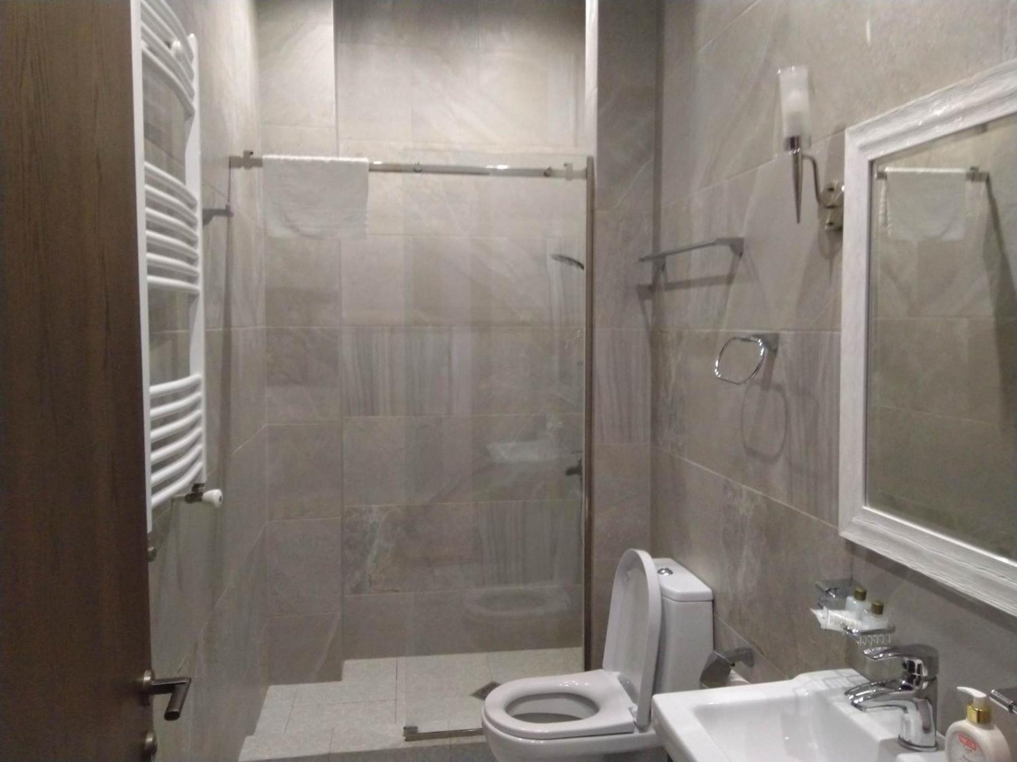 טביליסי Eleon Boutique Hotel מראה חיצוני תמונה