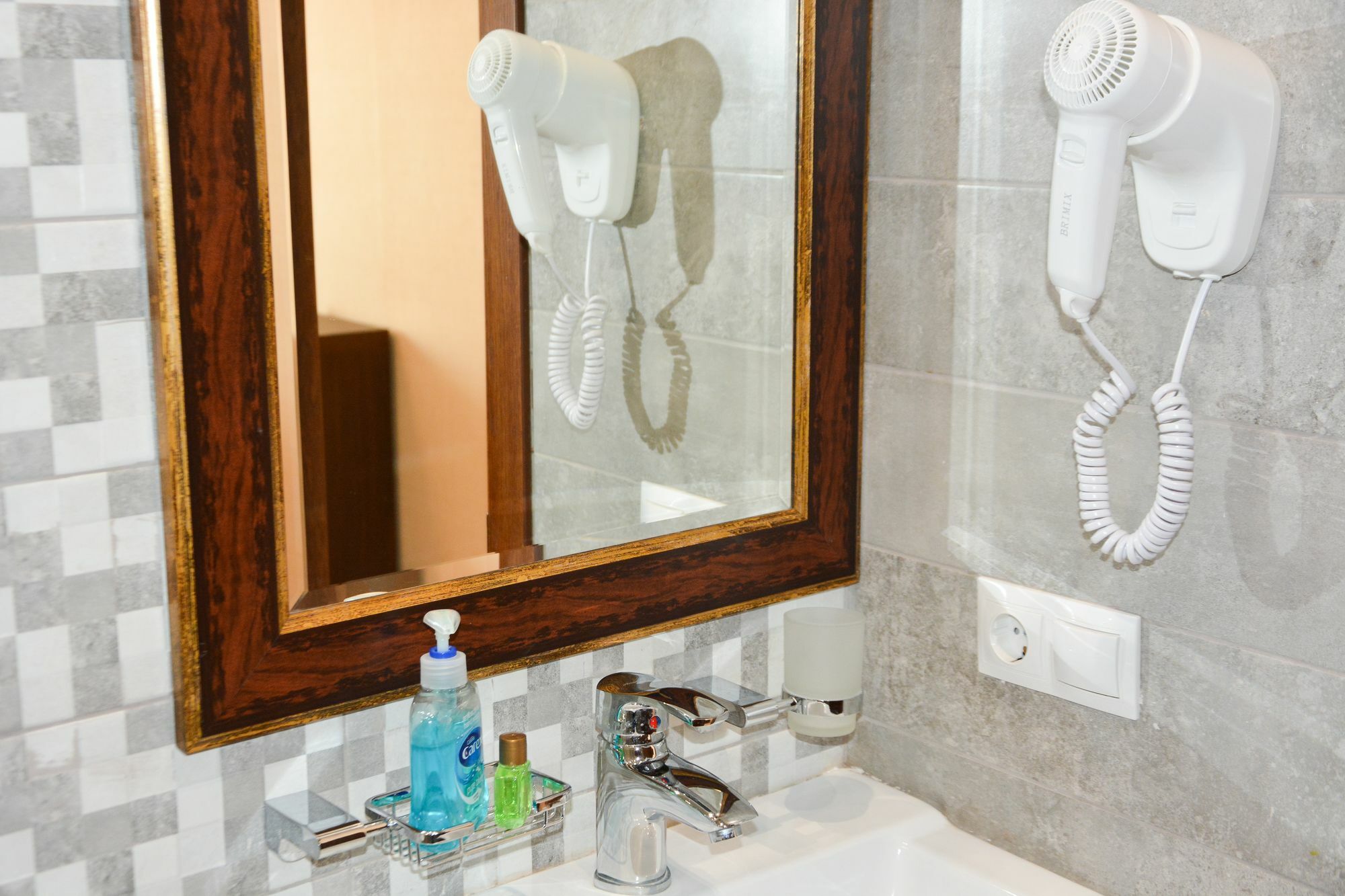 טביליסי Eleon Boutique Hotel מראה חיצוני תמונה