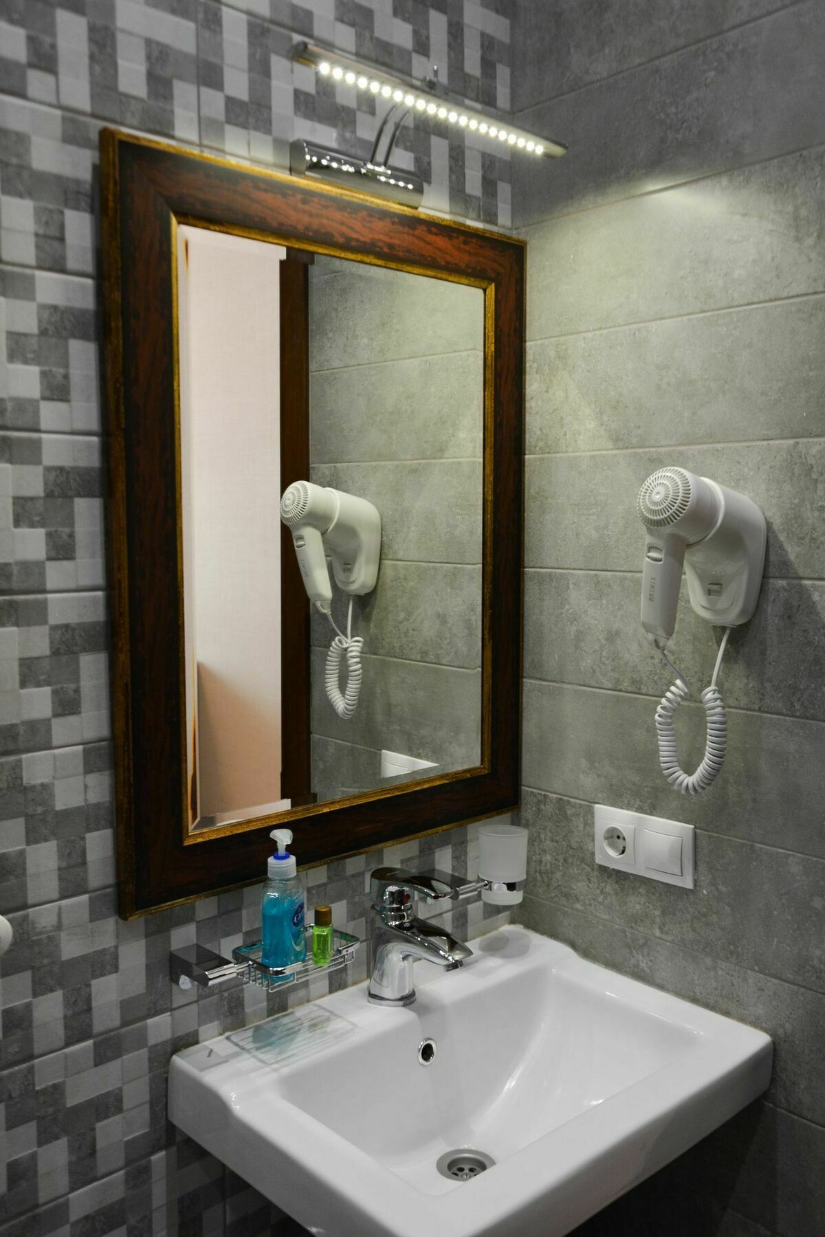 טביליסי Eleon Boutique Hotel מראה חיצוני תמונה